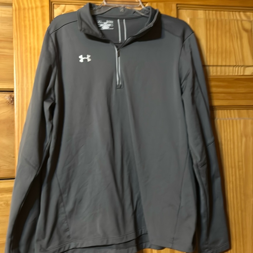 UnderArmour quarter zip long sleeve size XL